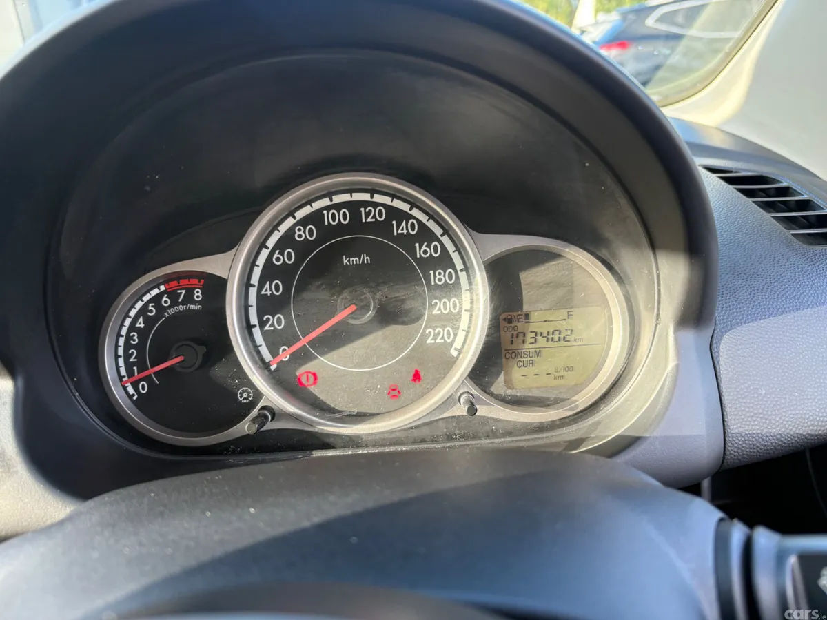 Mazda Mazda2 Hatchback, Petrol, 2015, Grey