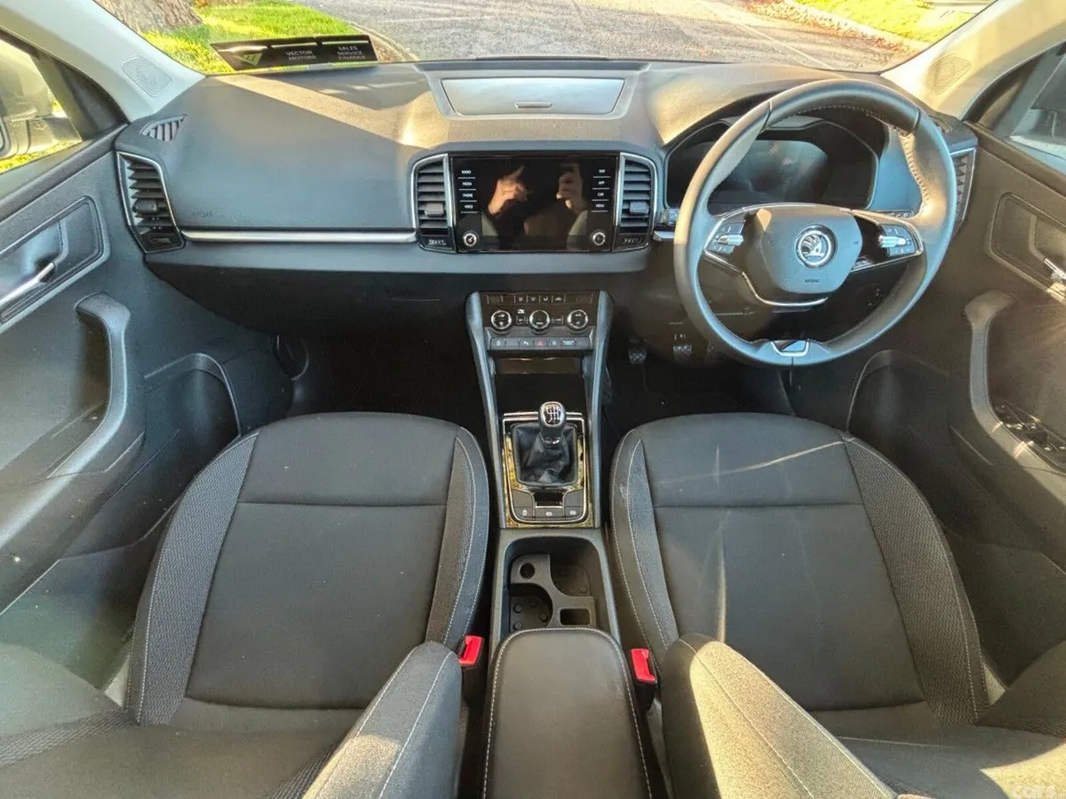 Skoda Karoq Estate, Petrol, 2024, Grey