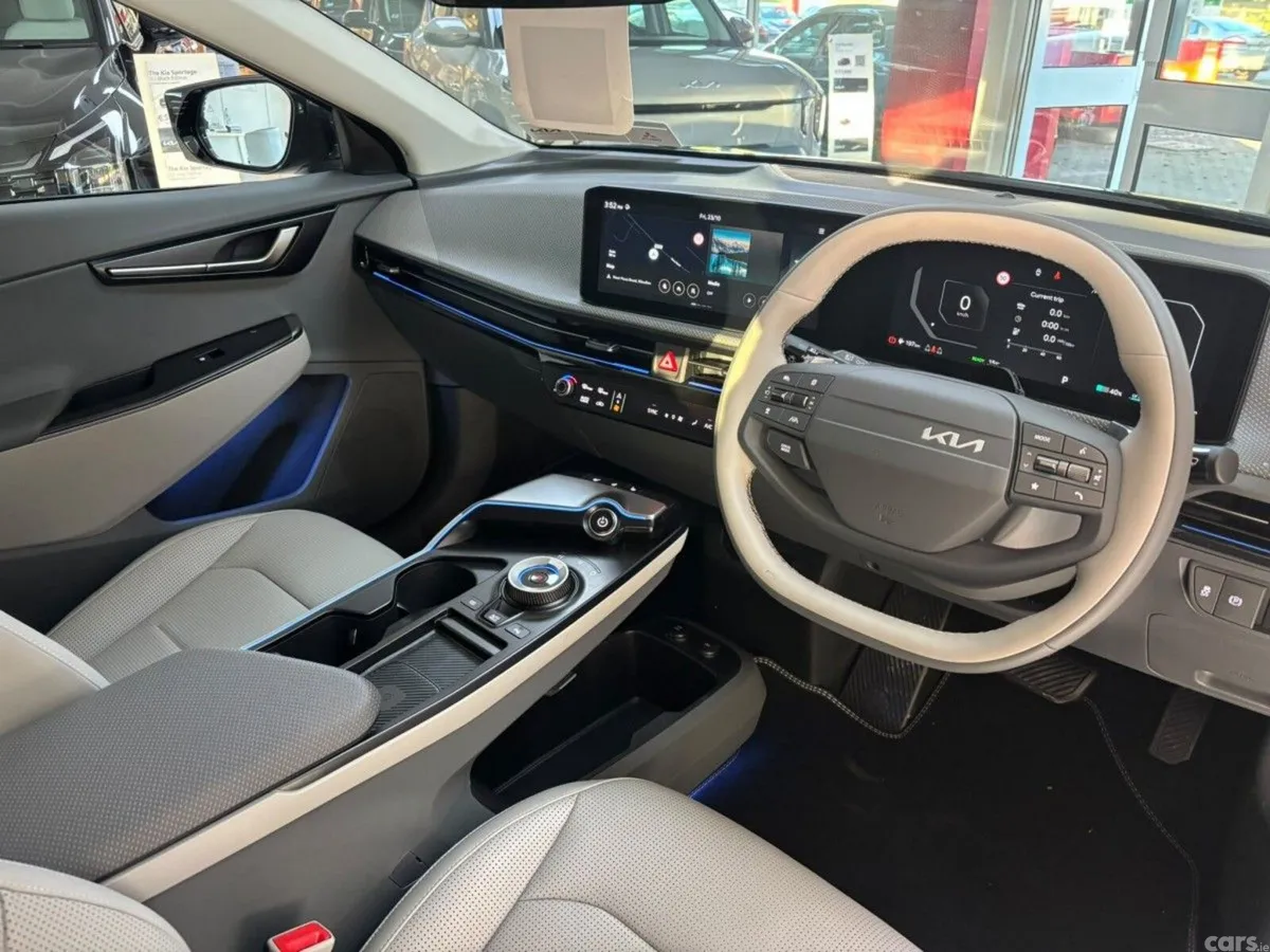 Kia EV6 MPV, Electric, 2026, Black