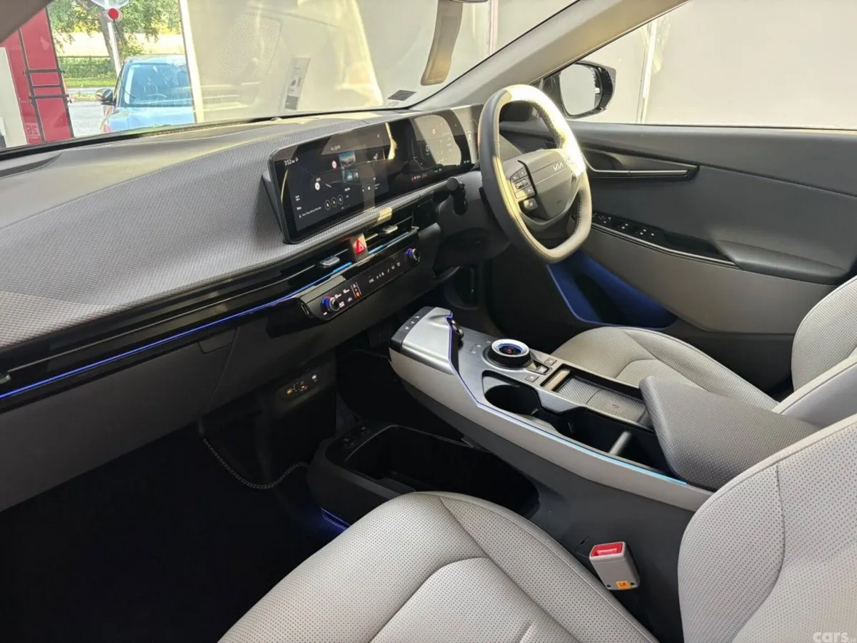 Kia EV6 MPV, Electric, 2026, Black