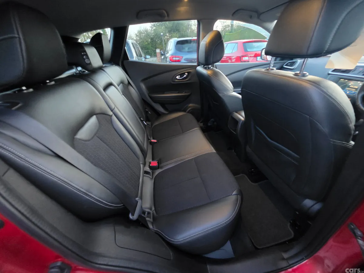 Renault Kadjar SUV, Diesel, 2015, Red