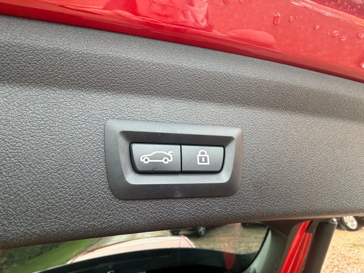 BMW 1-Series Hatchback, Diesel, 2020, Red