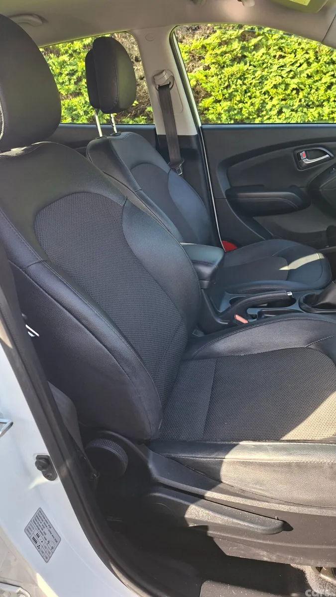 Hyundai ix35 SUV, Diesel, 2015, White