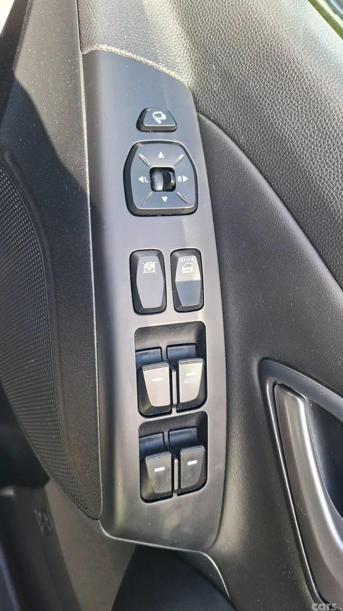 Hyundai ix35 SUV, Diesel, 2015, White