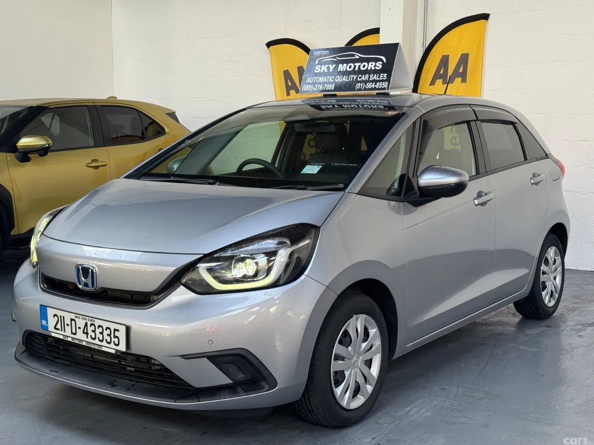 Honda Fit Hatchback, Petrol Hybrid, 2021, Silver
