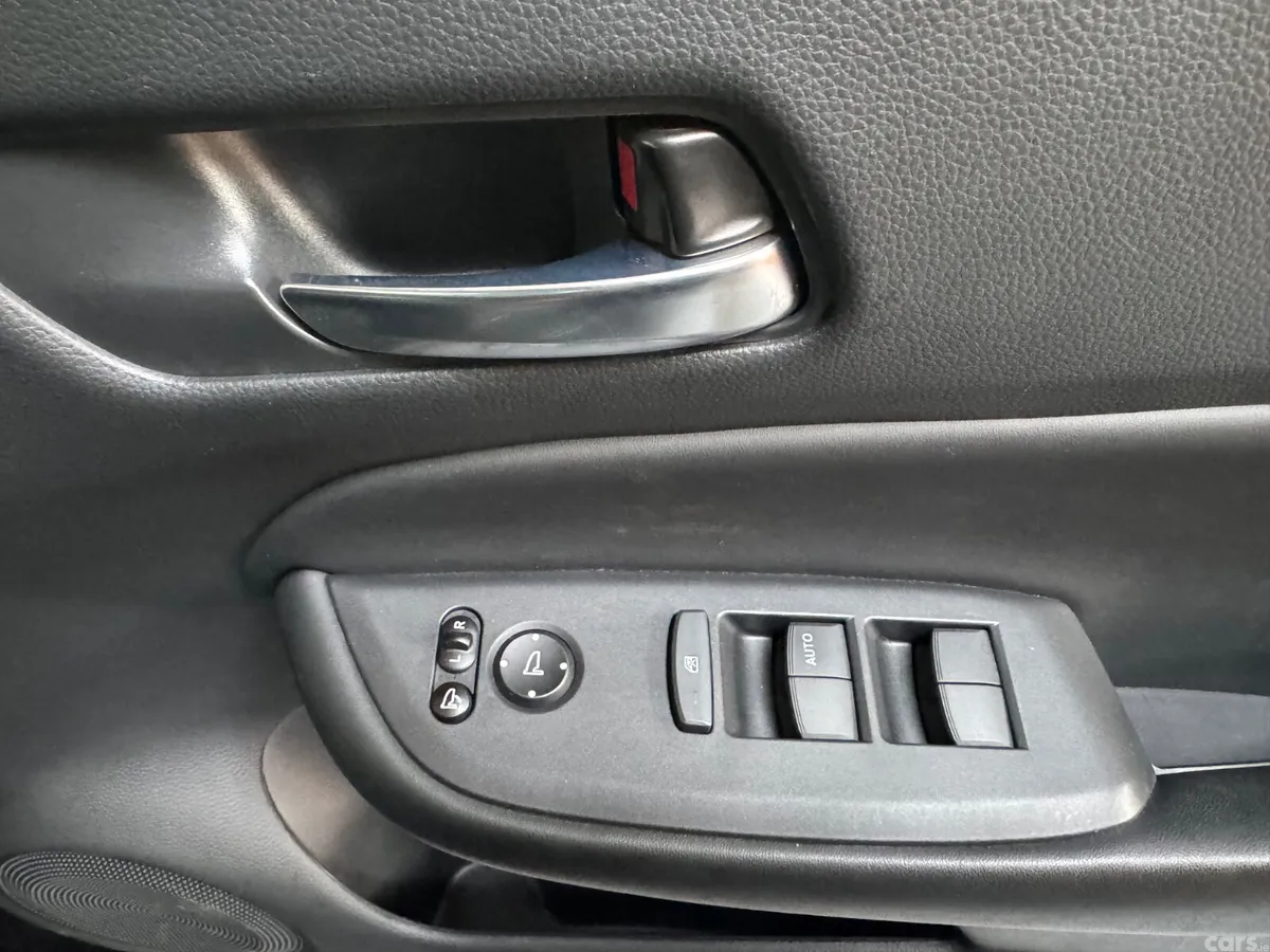 Honda Fit Hatchback, Petrol Hybrid, 2021, Silver