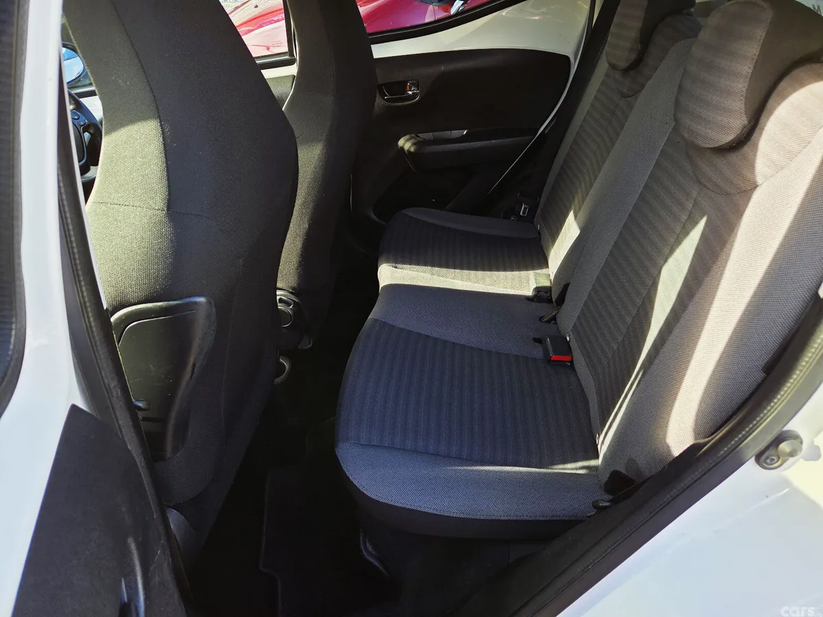 Toyota Aygo Hatchback, Petrol, 2020, White