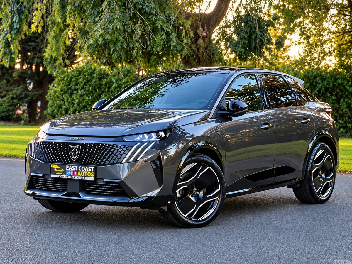 Peugeot 3008 SUV, Electric, 2024, Grey