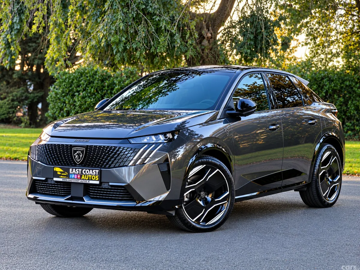 Peugeot 3008 SUV, Electric, 2024, Grey