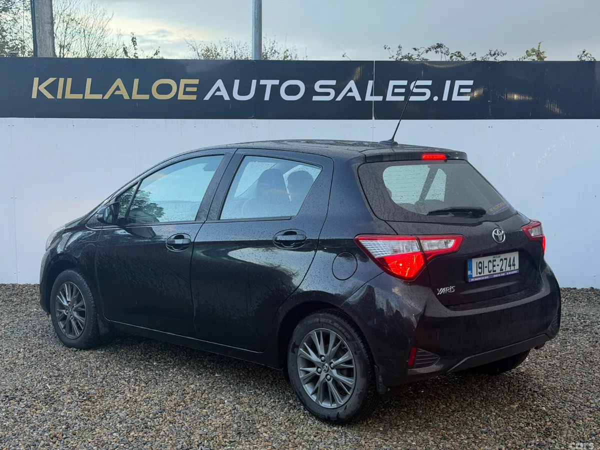 Toyota Yaris Hatchback, Petrol, 2019, Black