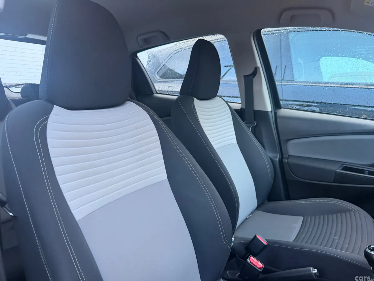 Toyota Yaris Hatchback, Petrol, 2019, Black