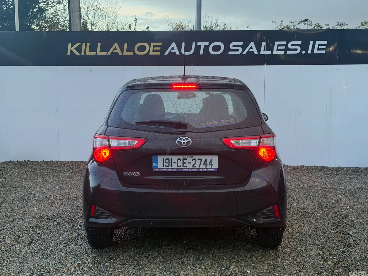 Toyota Yaris Hatchback, Petrol, 2019, Black