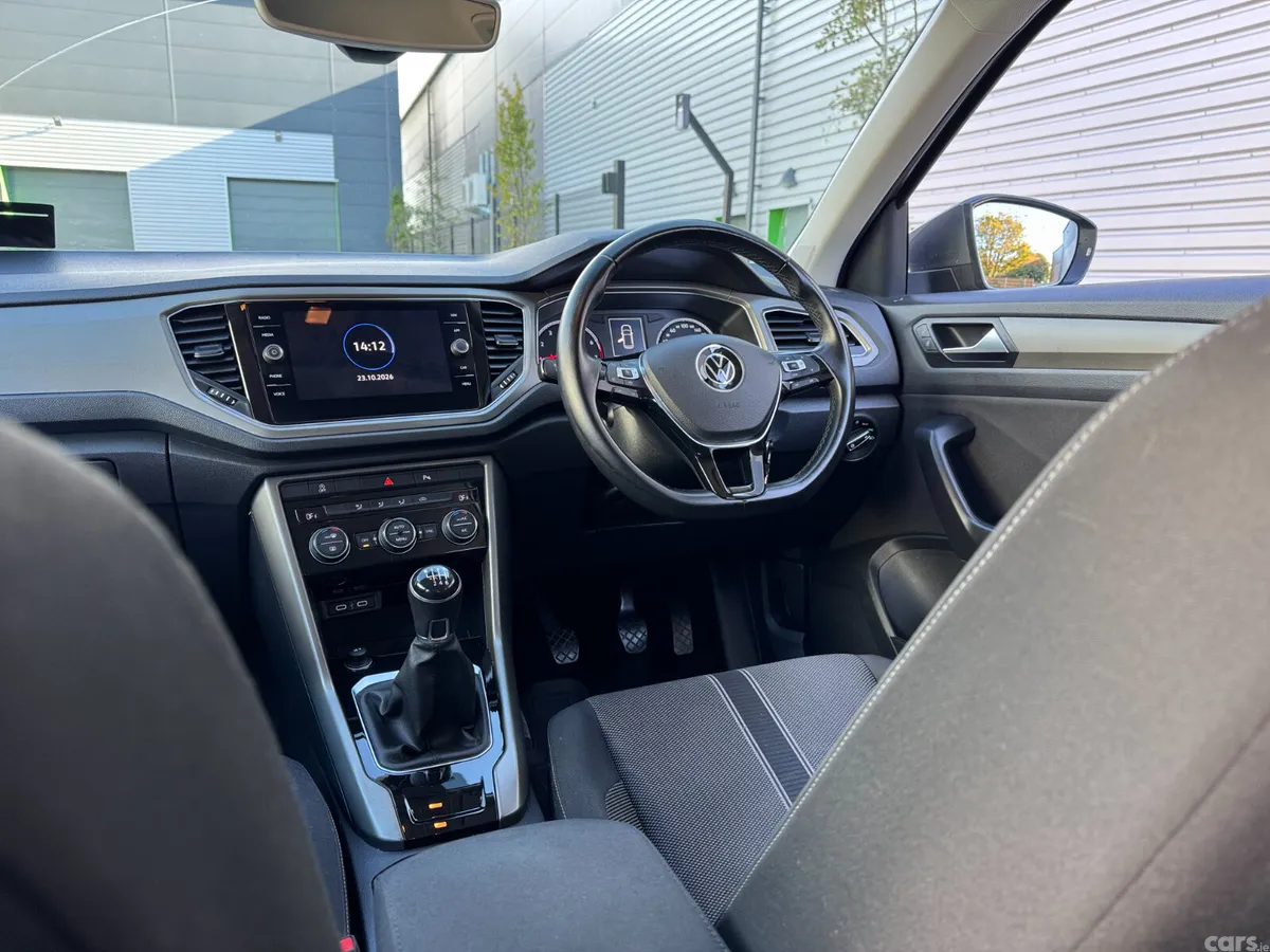 Volkswagen T-Roc SUV, Petrol, 2021, Grey