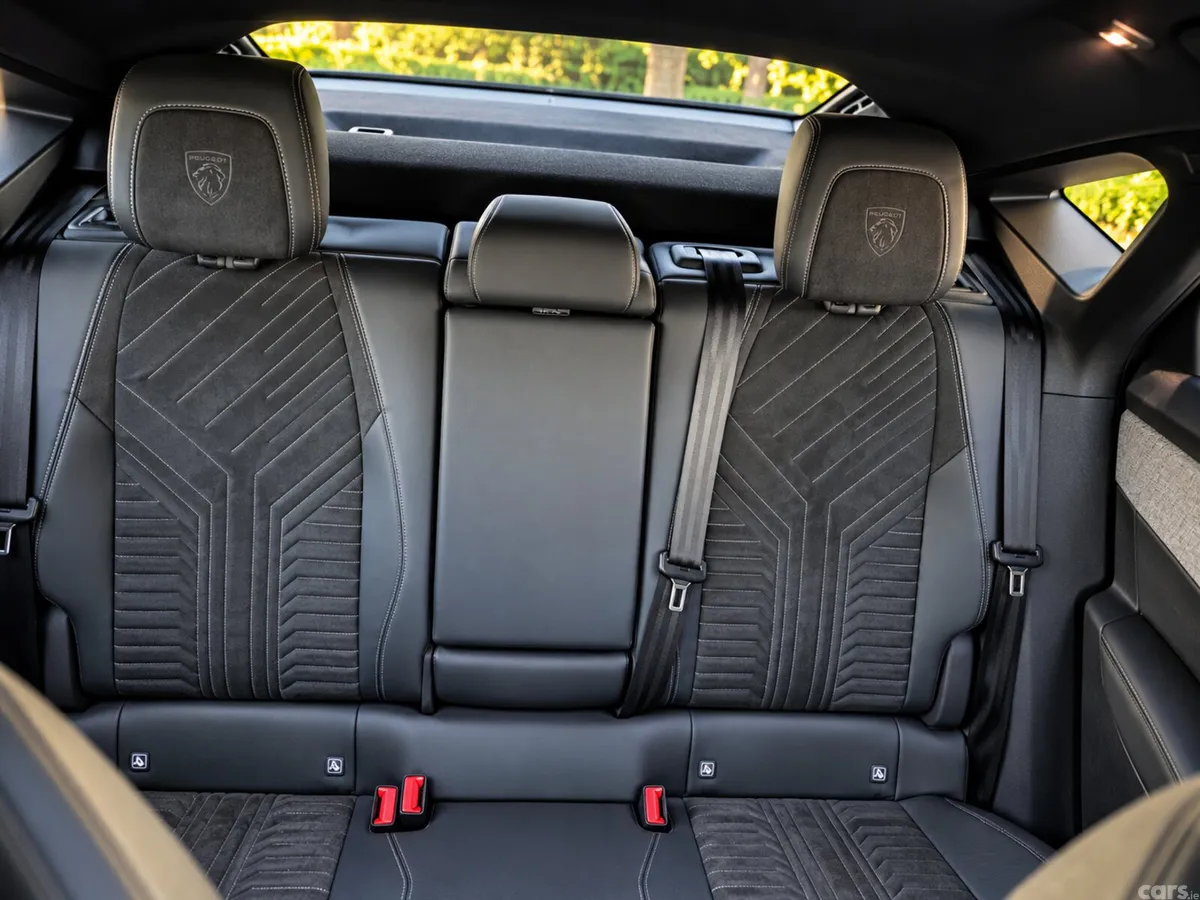 Peugeot 3008 SUV, Electric, 2024, Grey