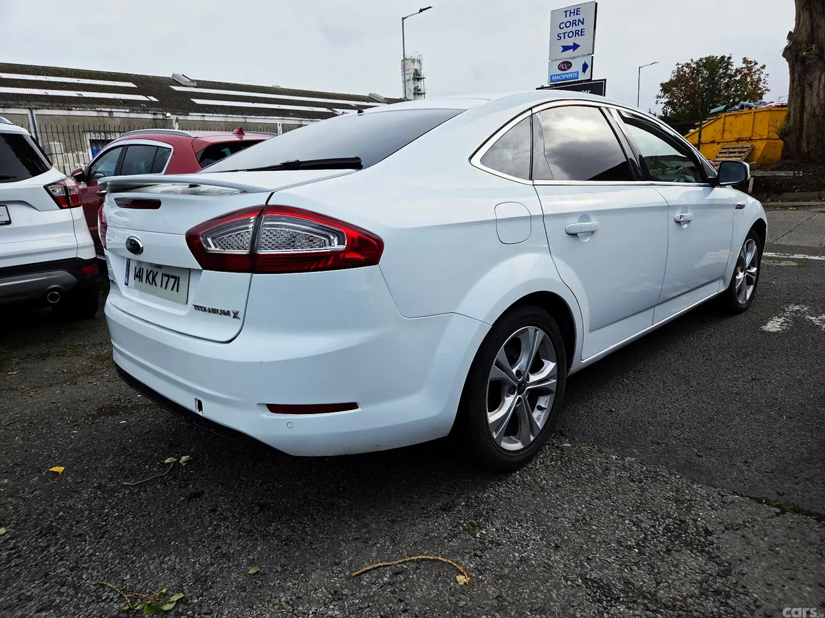 Ford Mondeo Hatchback, Diesel, 2014, White