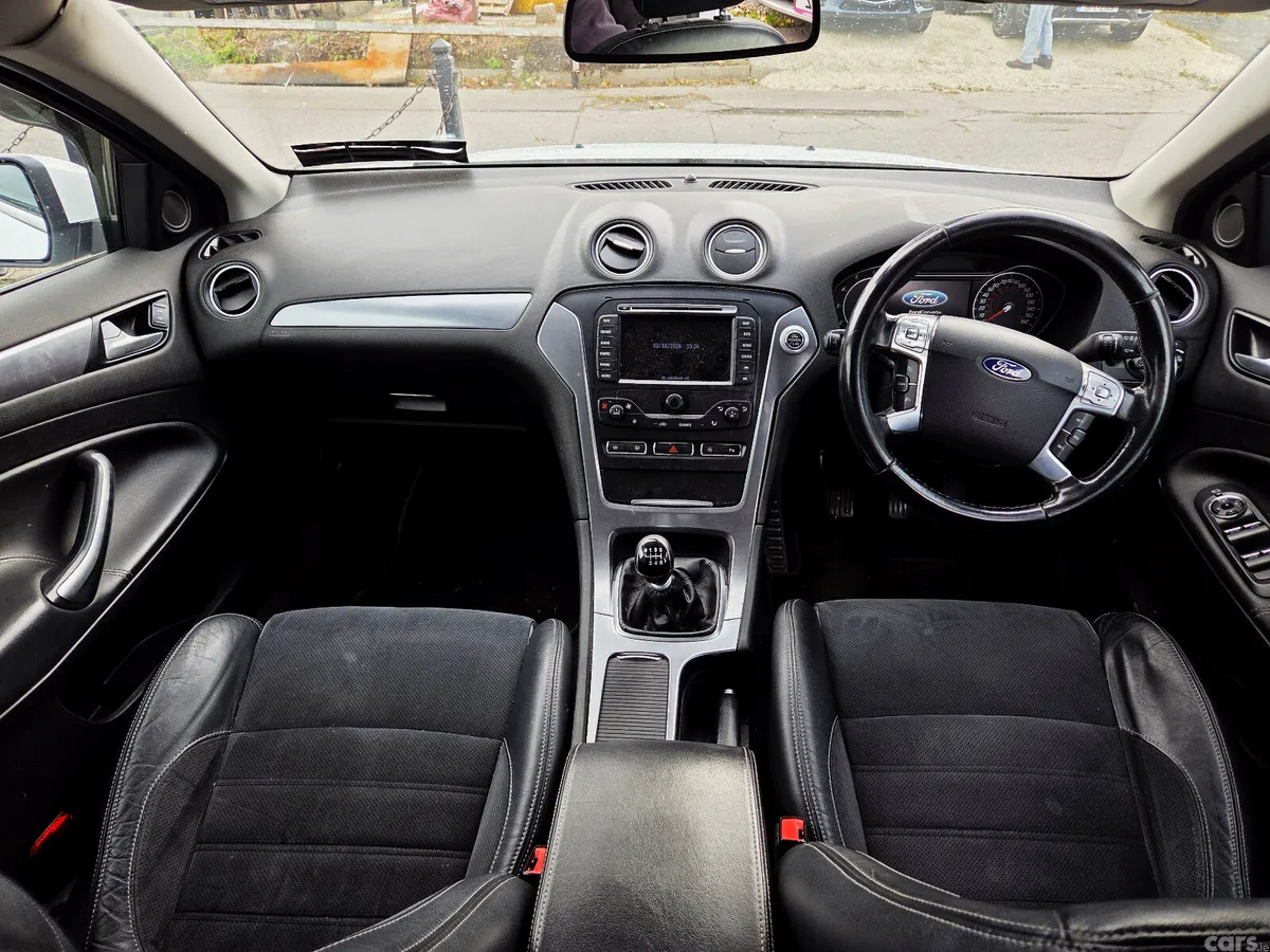 Ford Mondeo Hatchback, Diesel, 2014, White