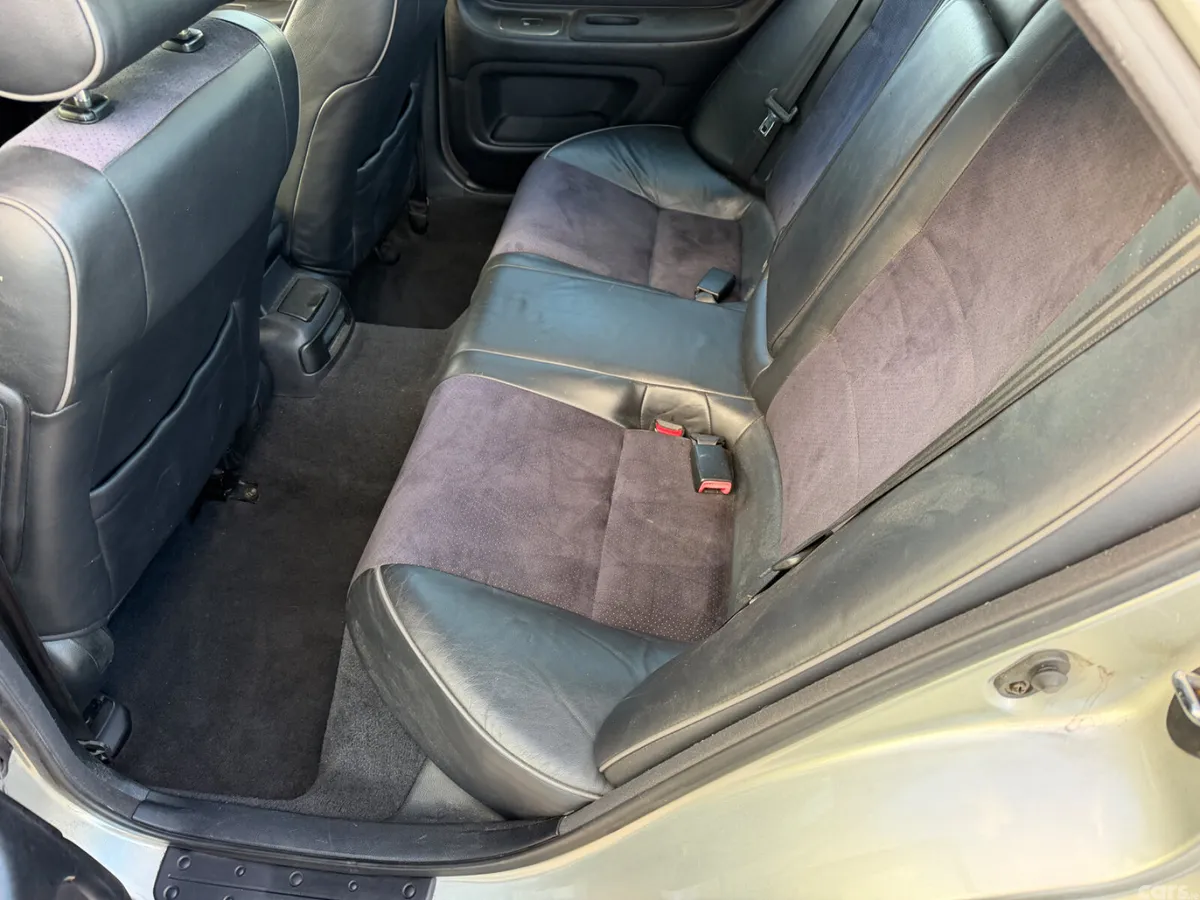 Lexus IS Saloon, Petrol, 2002, Silver