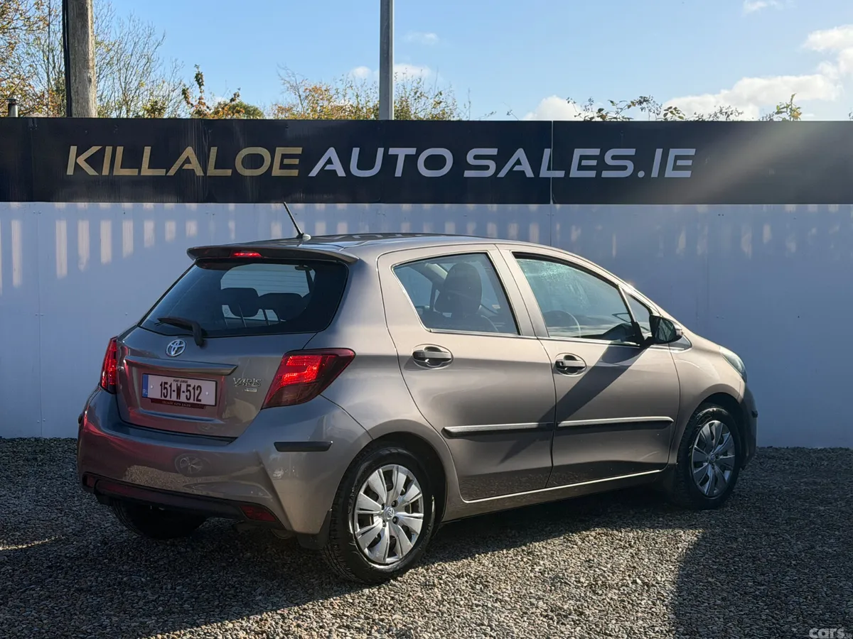 Toyota Yaris Hatchback, Petrol, 2015, Beige