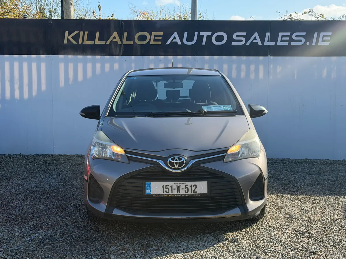 Toyota Yaris Hatchback, Petrol, 2015, Beige