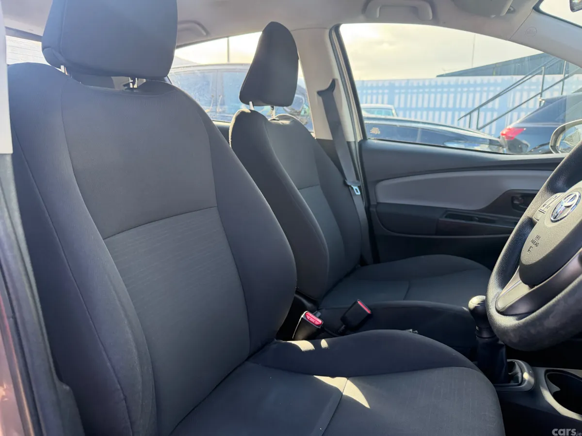 Toyota Yaris Hatchback, Petrol, 2015, Beige