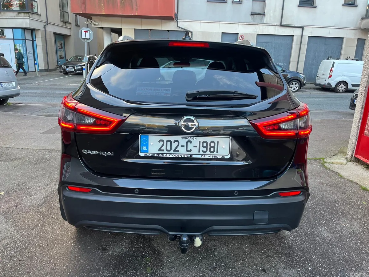 Nissan Qashqai MPV, Petrol, 2020, Black