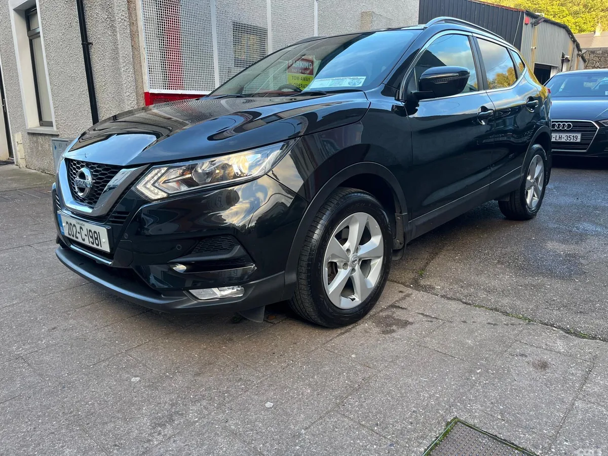 Nissan Qashqai MPV, Petrol, 2020, Black