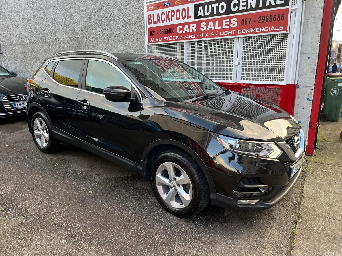 Nissan Qashqai MPV, Petrol, 2020, Black