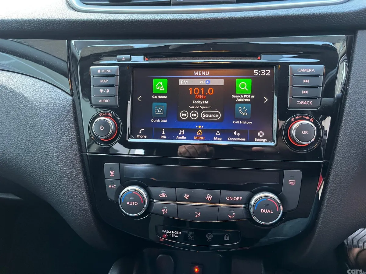 Nissan Qashqai MPV, Petrol, 2020, Black