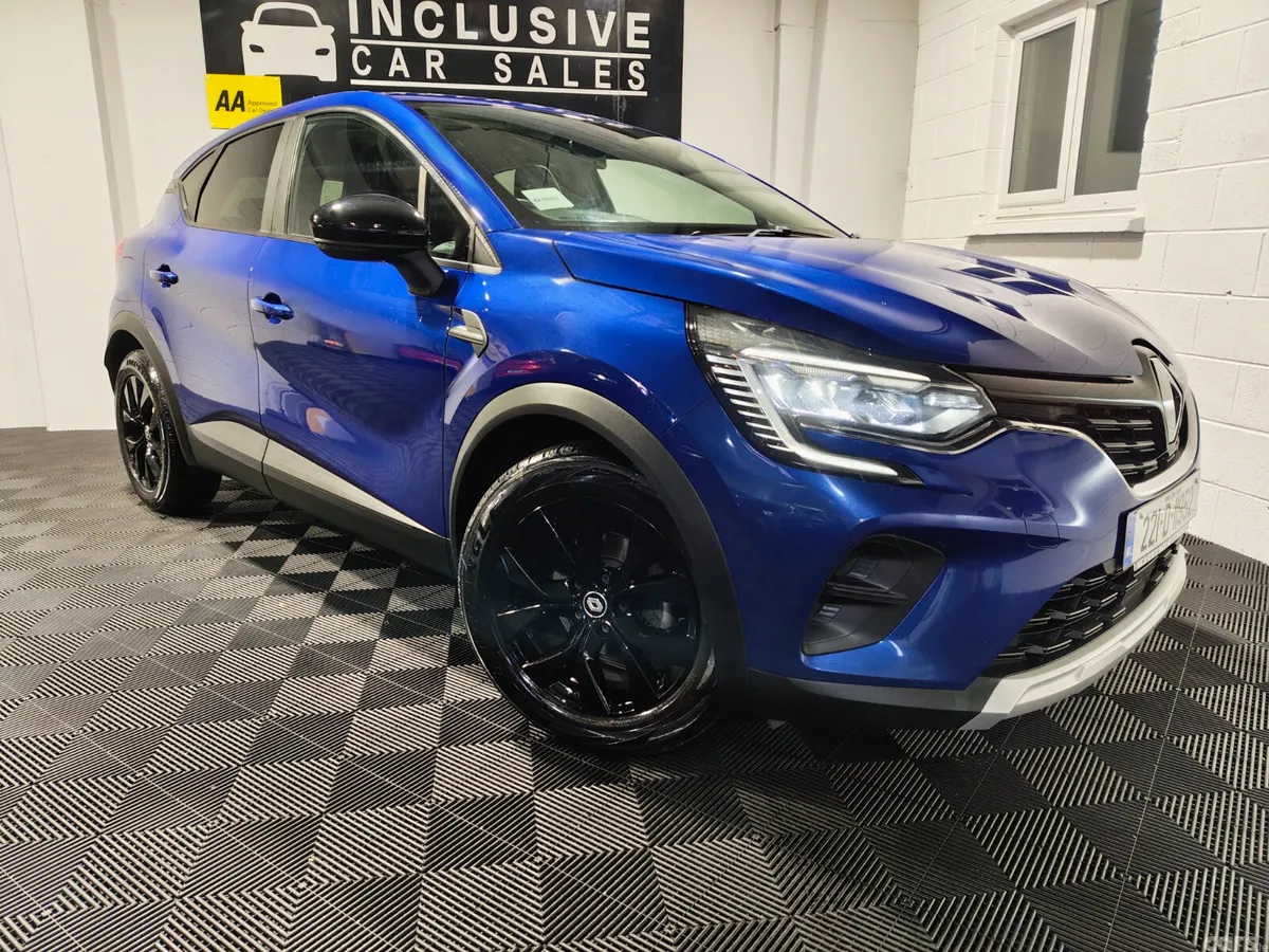 Renault Captur Hatchback, Petrol, 2022, Blue