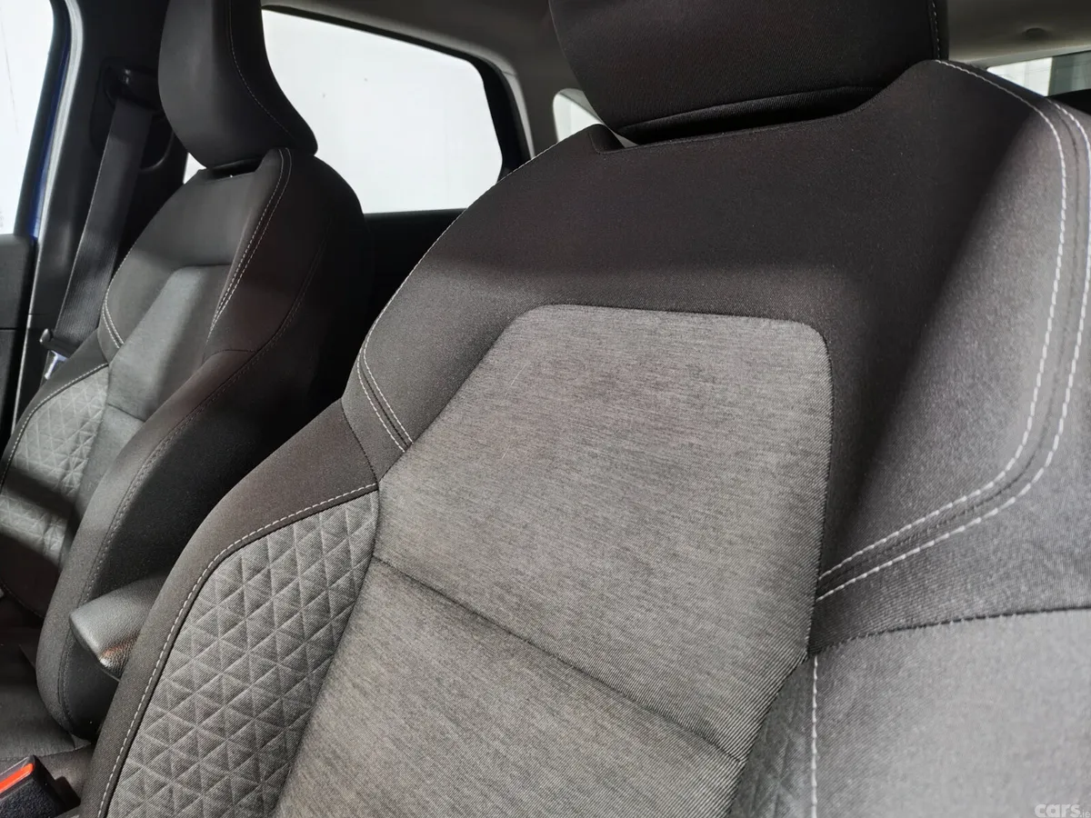 Renault Captur Hatchback, Petrol, 2022, Blue
