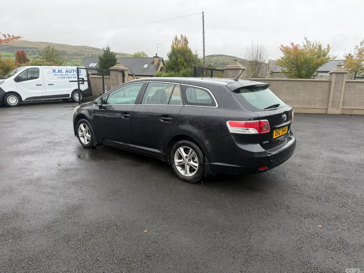 Toyota Avensis Estate, Diesel, 2011, Black