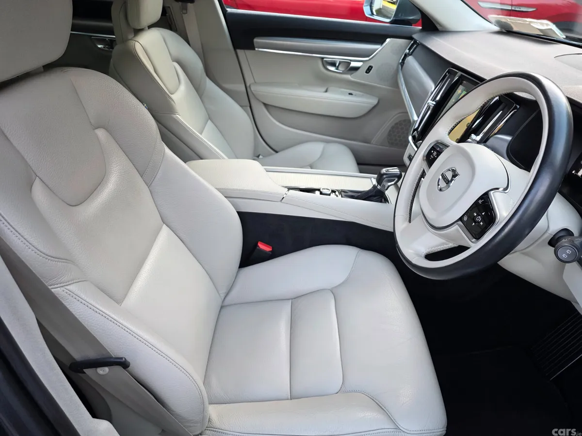 Volvo V90 Estate, Diesel, 2017, Grey