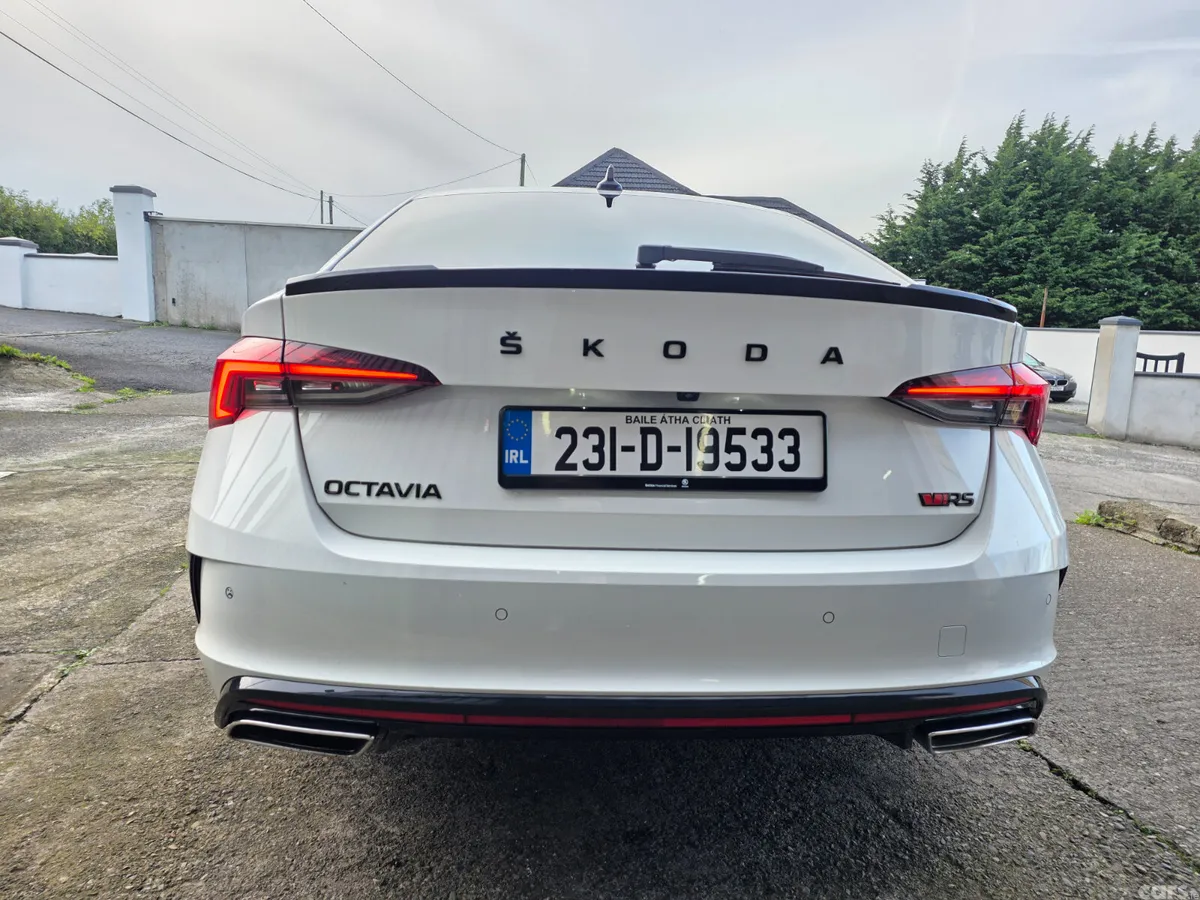 Skoda Octavia Saloon, Diesel, 2023, White