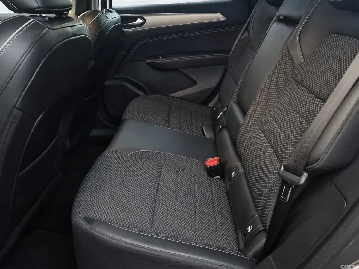 Renault Arkana Hatchback, Petrol, 2023, Grey