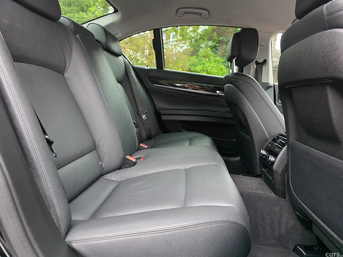 BMW 7-Series Saloon, Diesel, 2015, Black