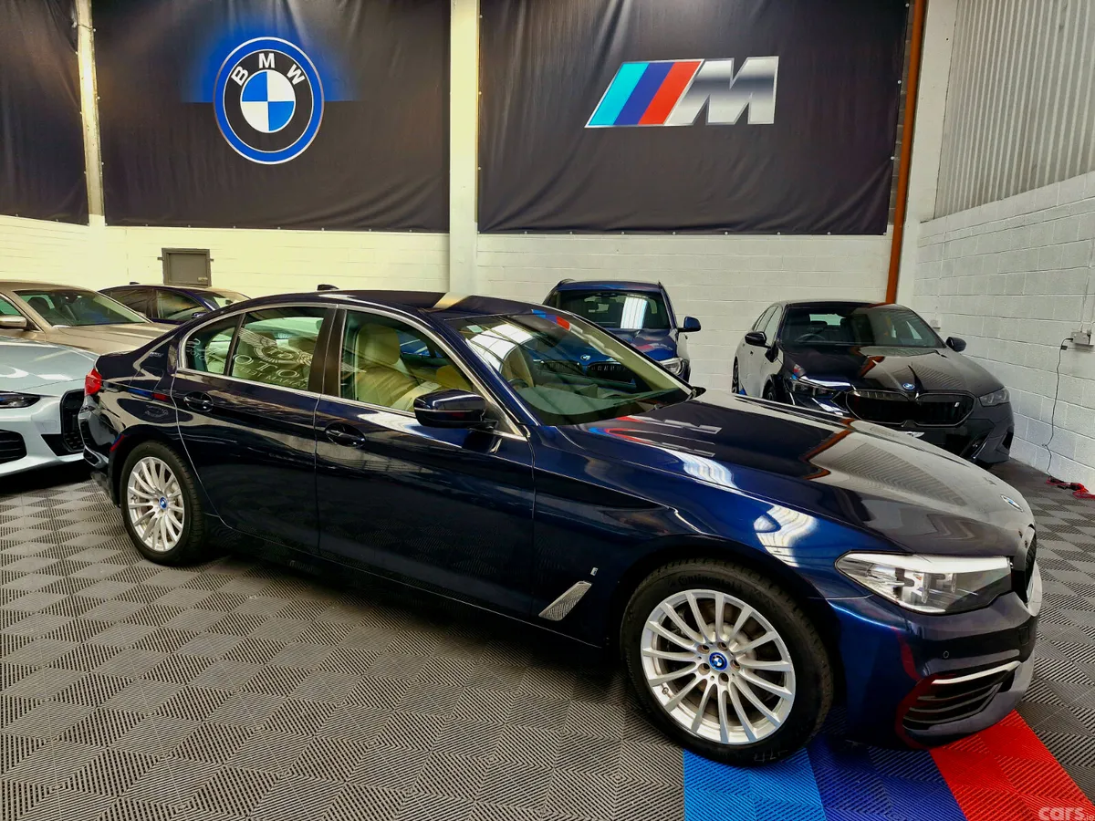 BMW 5-Series Saloon, Petrol Plug-in Hybrid, 2018, Blue