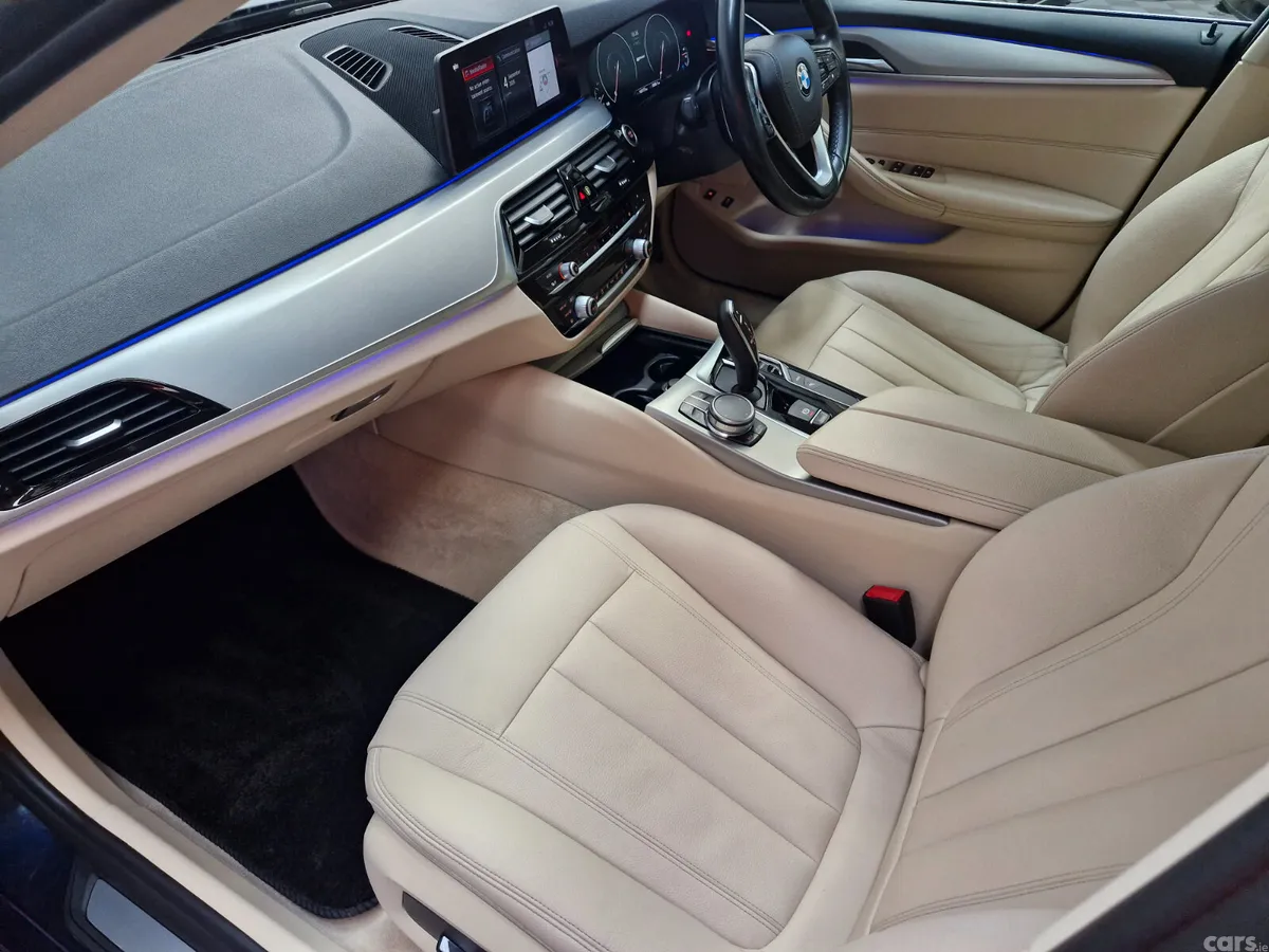 BMW 5-Series Saloon, Petrol Plug-in Hybrid, 2018, Blue