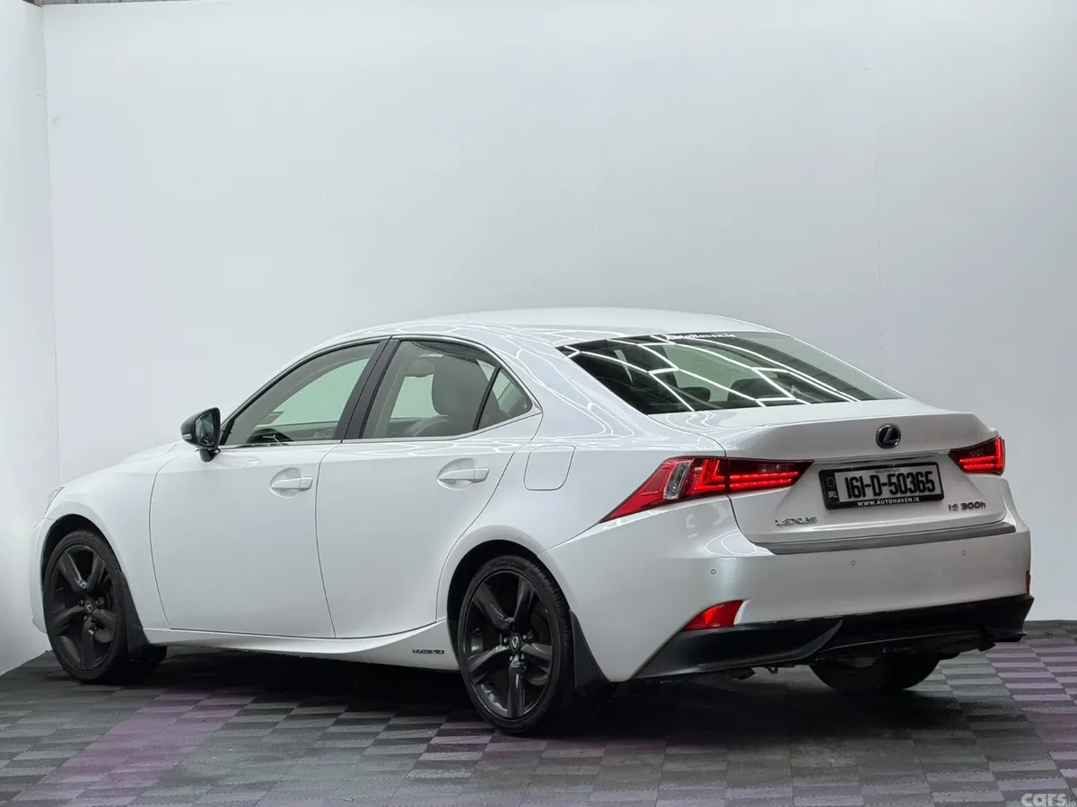 Lexus IS Saloon, Petrol Hybrid, 2016, White