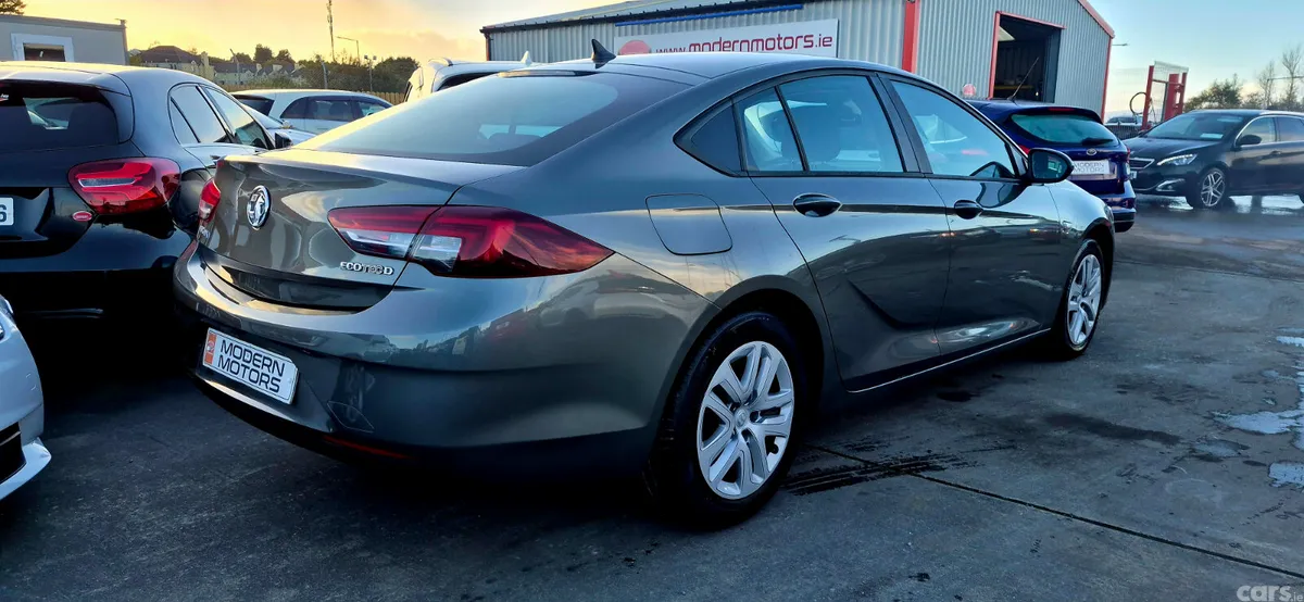 Vauxhall Insignia Hatchback, Diesel, 2018, Grey