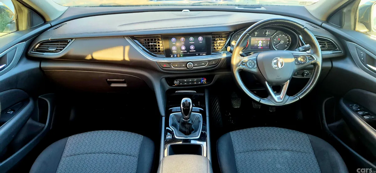Vauxhall Insignia Hatchback, Diesel, 2018, Grey