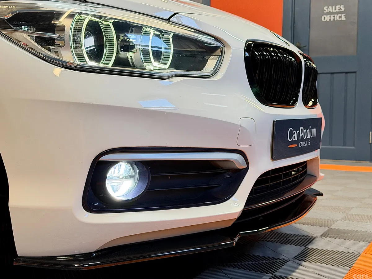 BMW 1-Series Hatchback, Diesel, 2017, White