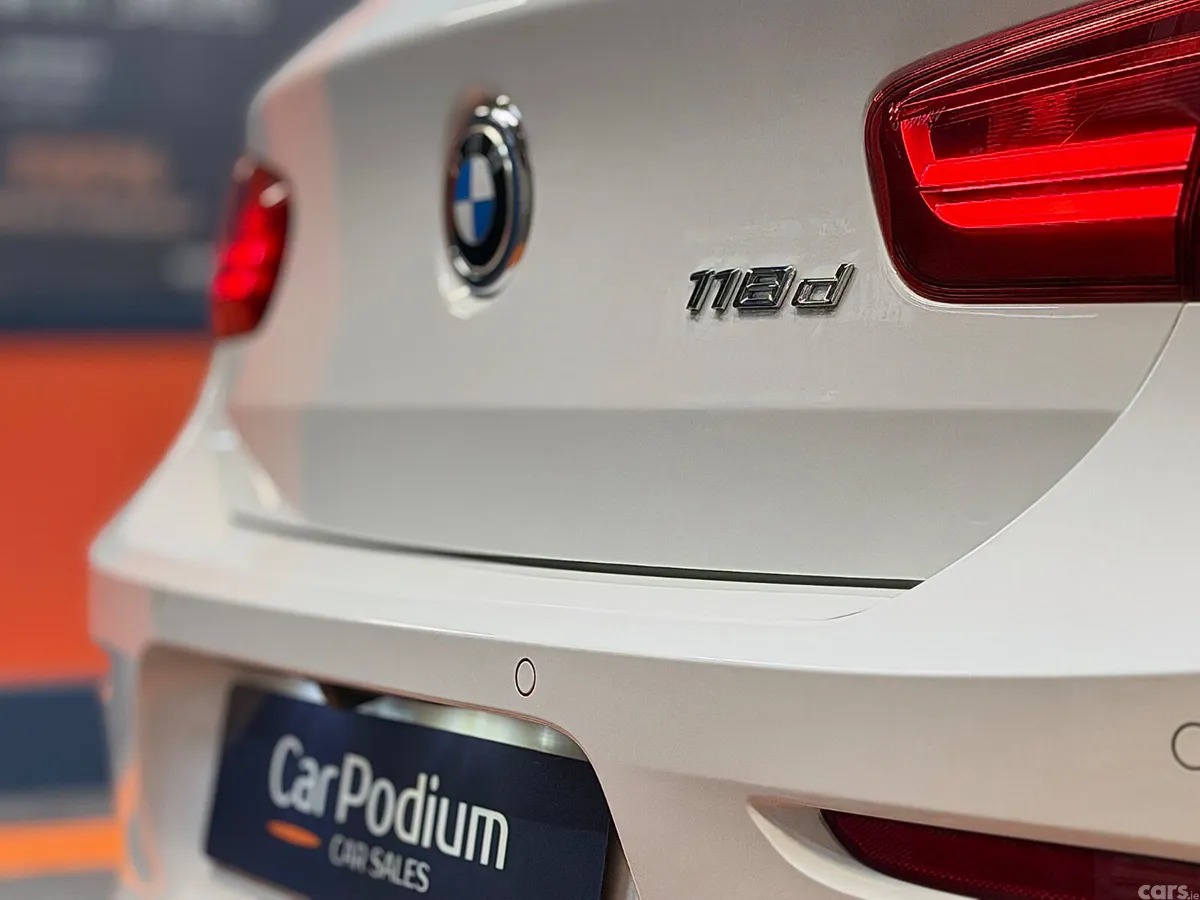 BMW 1-Series Hatchback, Diesel, 2017, White