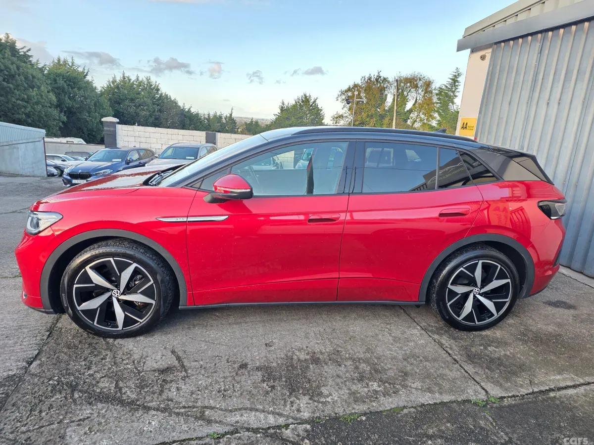 Volkswagen ID.4 Estate, Electric, 2023, Red