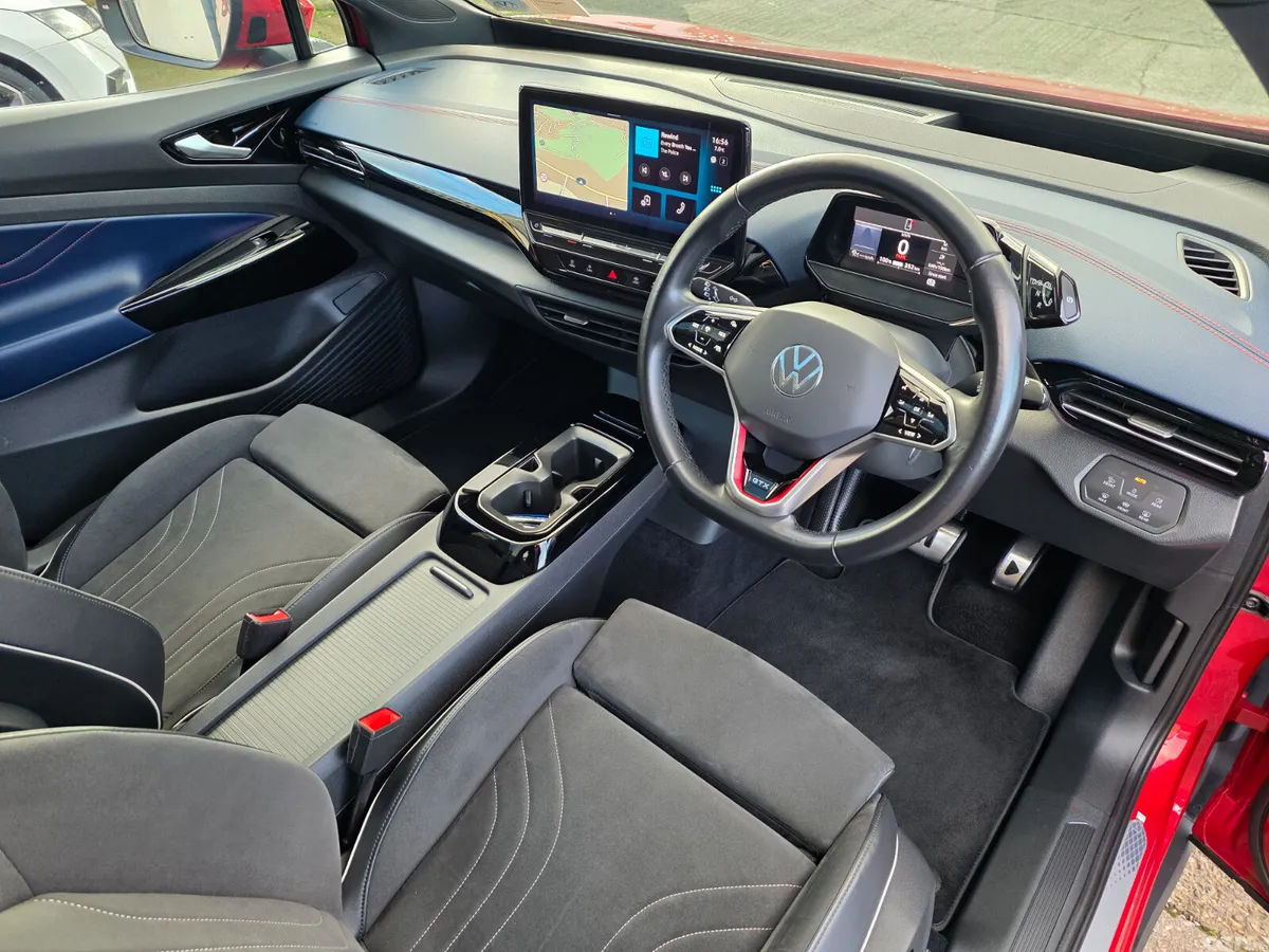 Volkswagen ID.4 Estate, Electric, 2023, Red