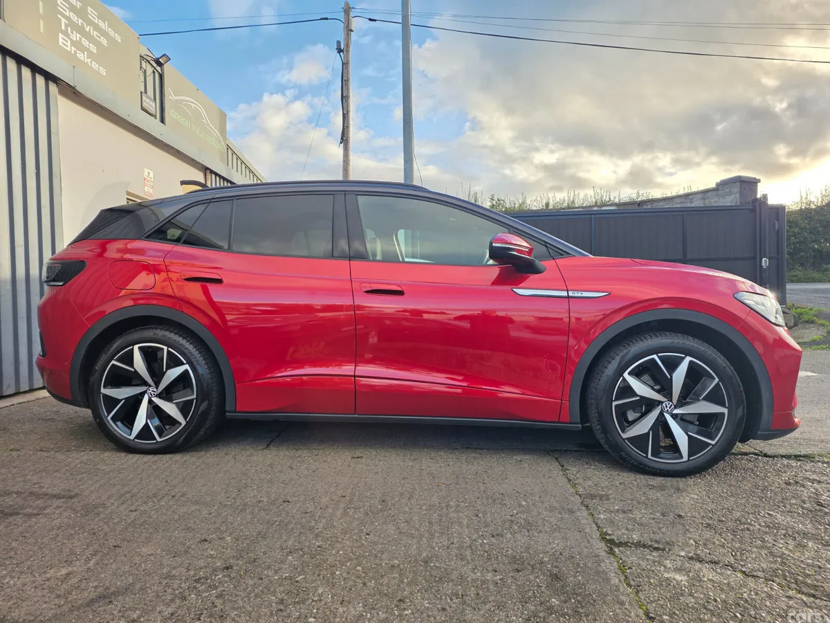 Volkswagen ID.4 Estate, Electric, 2023, Red
