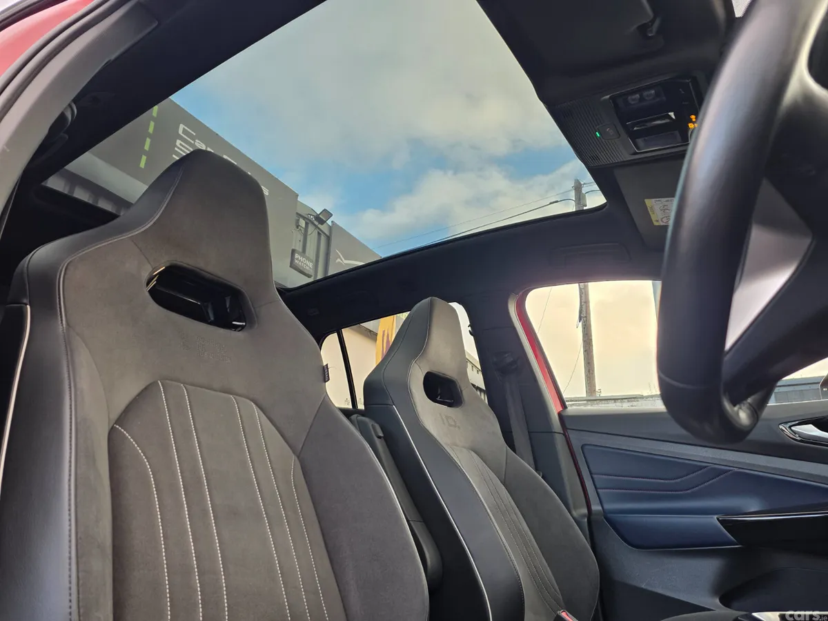 Volkswagen ID.4 Estate, Electric, 2023, Red