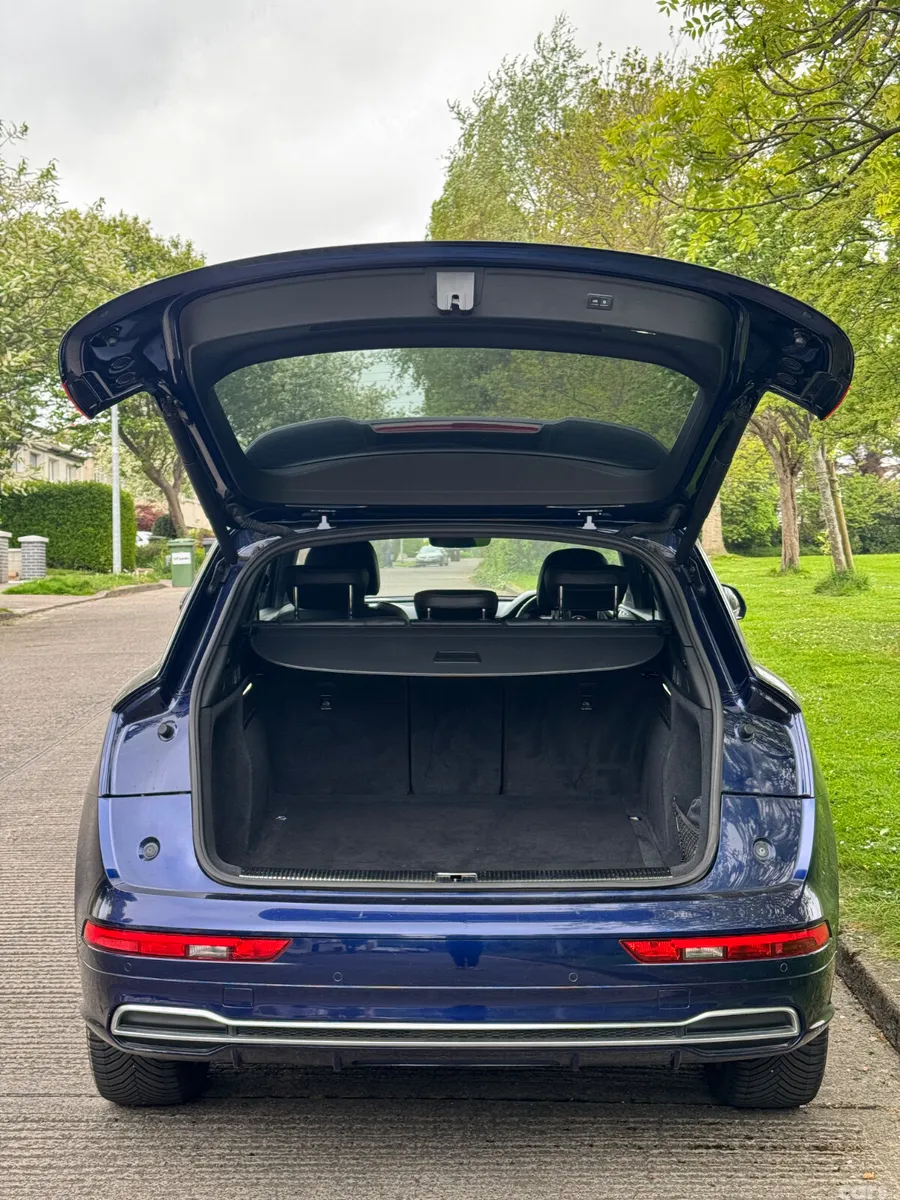 Audi Q5 SUV, Diesel, 2018, Blue