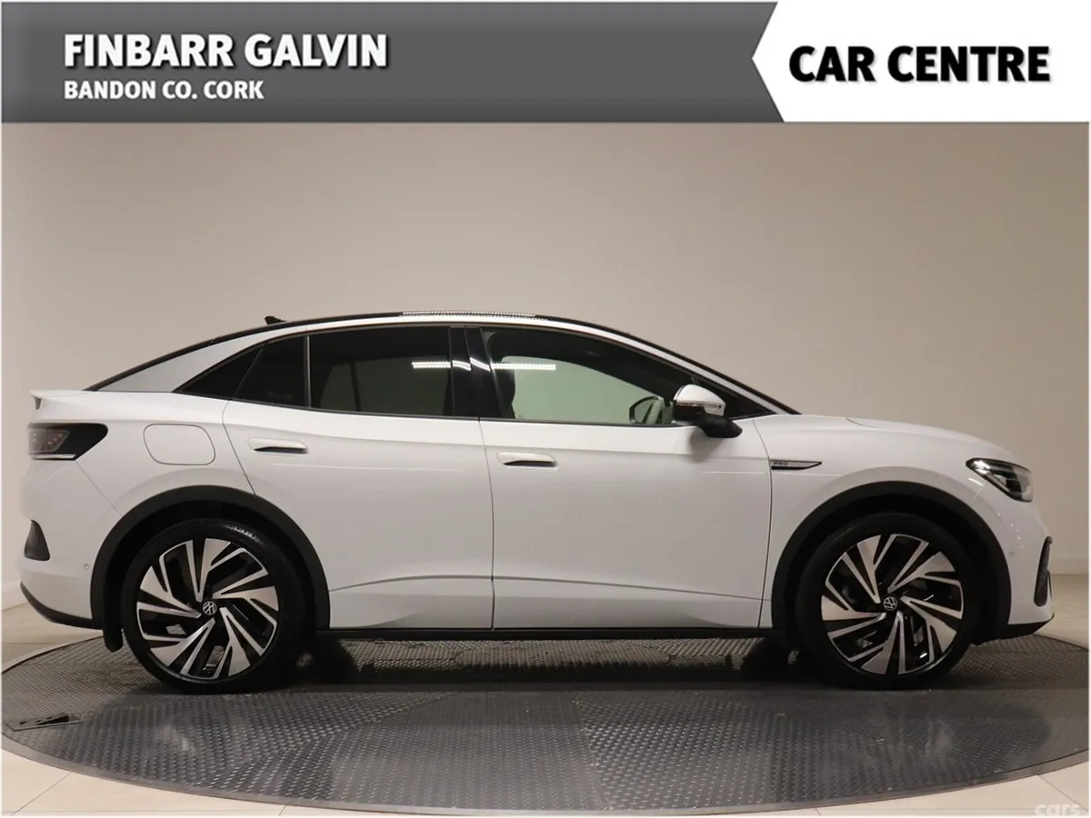 Volkswagen ID.5 Hatchback, Electric, 2023, White