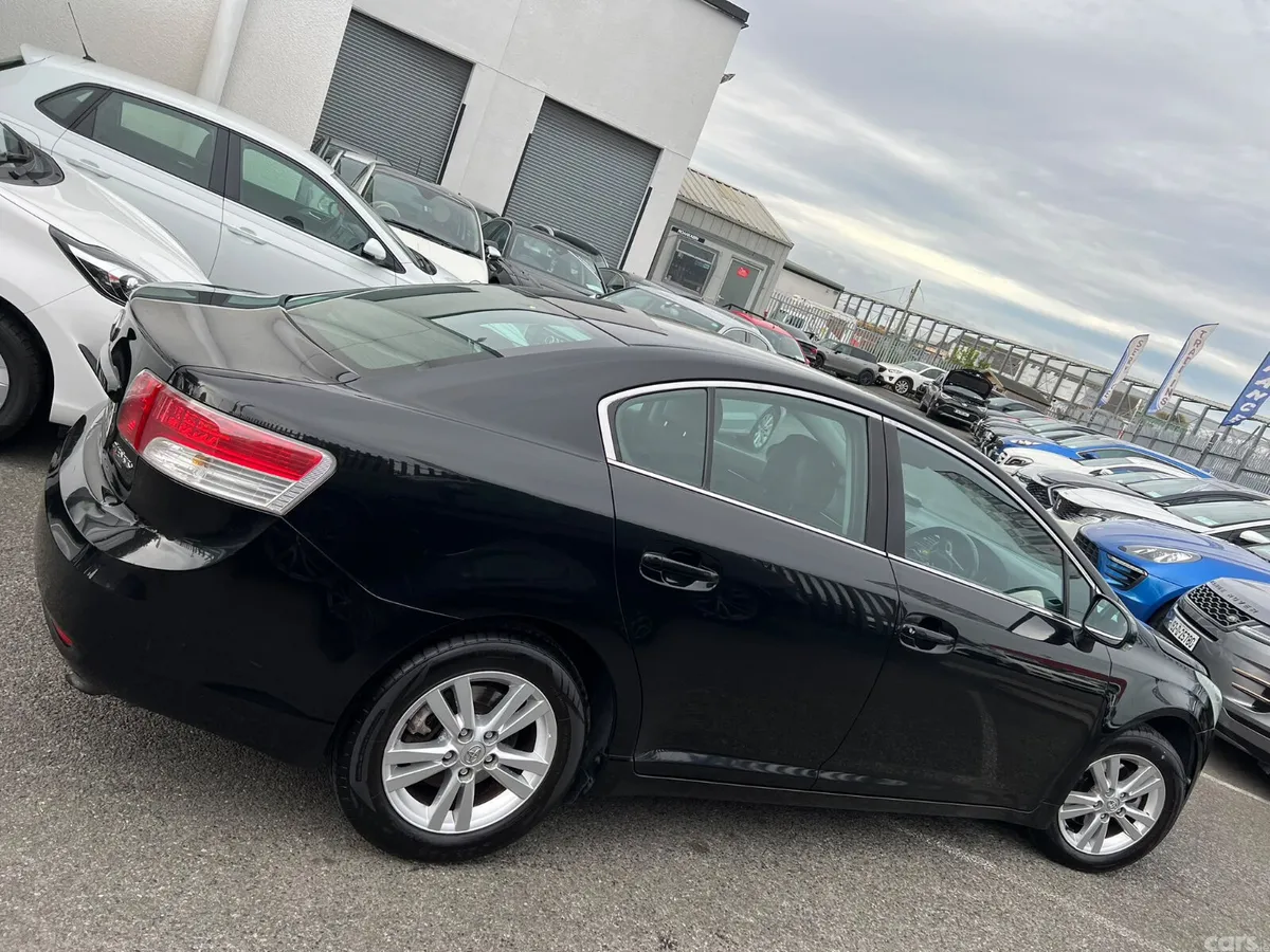 Toyota Avensis Saloon, Petrol, 2009, Black