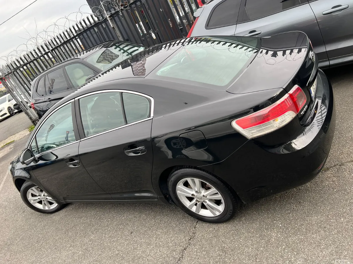 Toyota Avensis Saloon, Petrol, 2009, Black